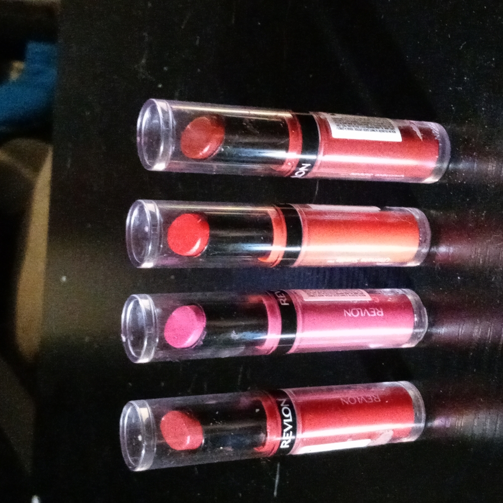 Set of 4 Revlon ColorStay Ultimate Suede Lipsticks